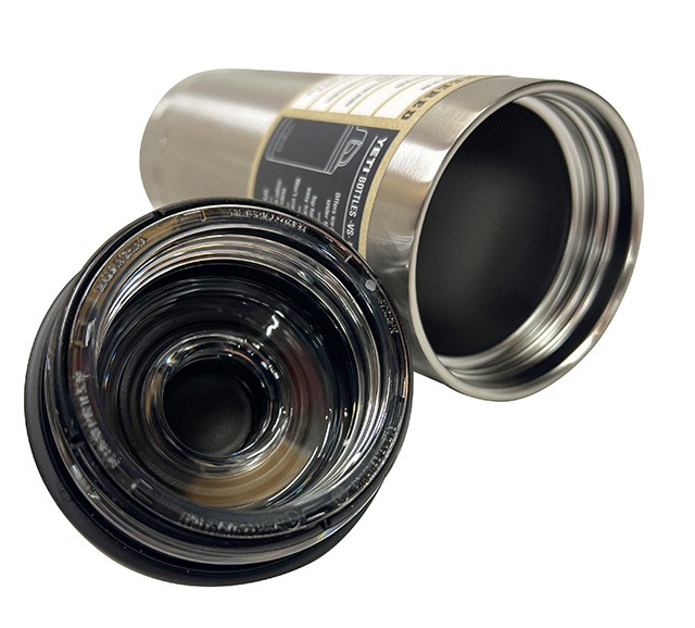 YETI �����ƥ���RAMBLER 18oz BOTTLE CHUG  ���֥顼 �ܥȥ� ���㥰 ��4����WHITE/BLACK/NAVY/STAINLESS STEEL�ˡ�532ml���������ޥ�������֥顼�����ƥ�쥹 �ݲ�����