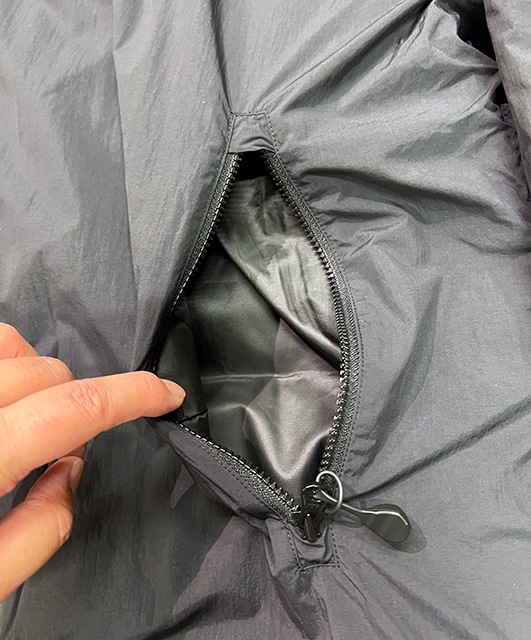 ��SALE 30%OFF��CMF OUTDOOR GARMENT ����ե� �����ȥɥ� �������ȡ�WT HAPPY JKT���磻��ɥ��󥰥� �ϥåԡ����㥱�åȡ�2��(BLACK/WOLF GRAY)��COMFY 2025FW