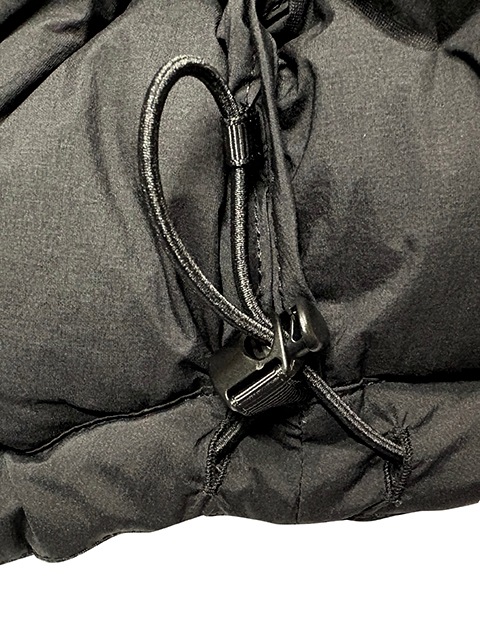 ��SALE 20%OFF��CMF OUTDOOR GARMENT ����ե� �����ȥɥ� �������ȡ�CMF WOVEN DOWN VEST �����֥� ������ �٥��ȡ�2��(BLACK/WOLF GRAY)��COMFY������������2025AW