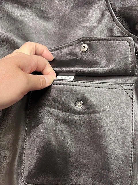 �Ʒ������ס�ARMY AIR FORCE��A-2 FLIGHT LEATHER JACKET���ե饤�ȥ쥶�����㥱�åȡ�BLACK �֥�å��ڿ��ʡ�