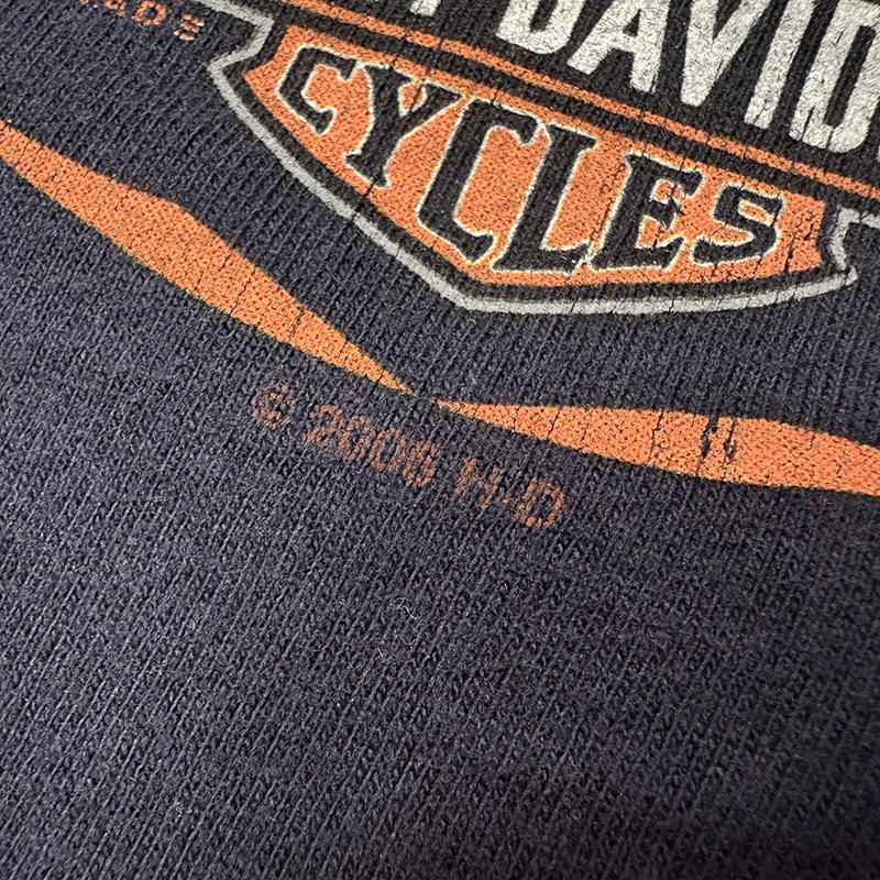 00s��Harley-Davidson �ϡ��졼���ӥåɥ���LONG SLEEVE T-SHIRTS ���󥰥��꡼�� T����ġ�col:NAVY��size:2XL��Made in U.S.A.����USED �桼���ɡۡ���šۡ�Ź�޻����Բġ�