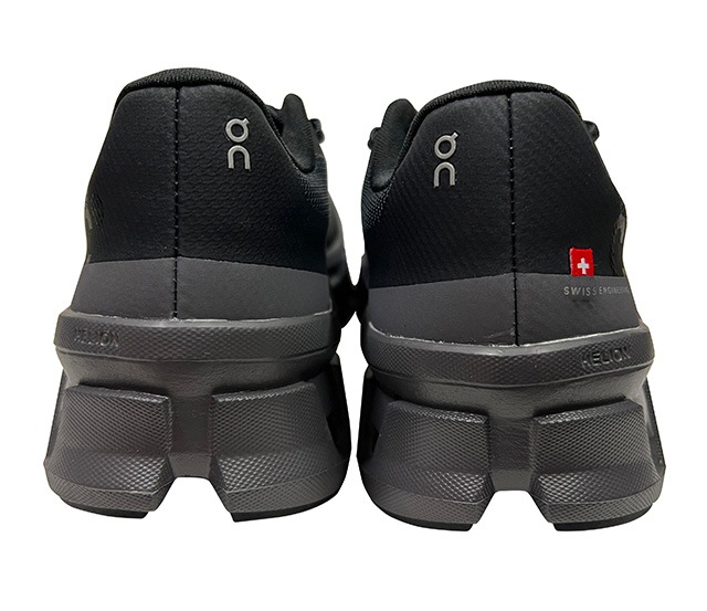 ON ����Cloudmonster�����饦�ɥ�󥹥�����BLACK/MAGNET �֥�å�/�ޥ��ͥåȡ����ˡ����������̡����˥󥰥��塼����LADY'S ��ǥ�����