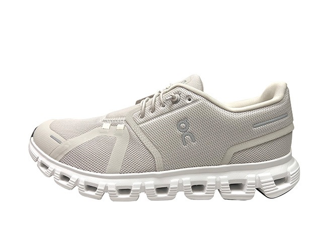 ON ����Cloud 6 ���饦��6��MEN ��󥺡�PEARL/WHITE�����ˡ����������̡����˥󥰥��塼��