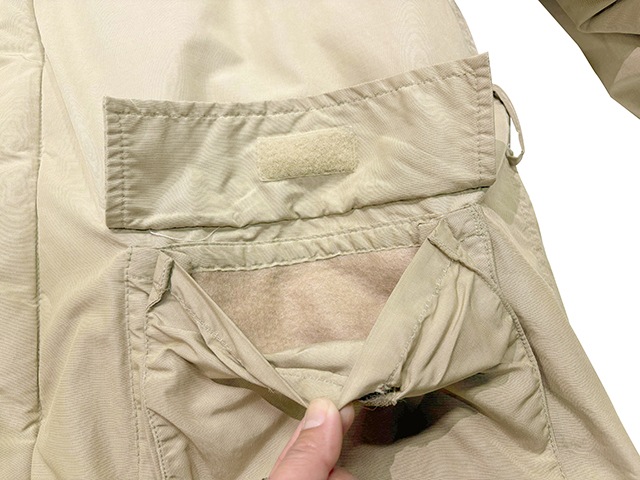 80s��Woolrich �������å���60/40 Cloth Belted Down Coat��64������ �٥���� �����󥳡��ȡ�col:BEIGE��size:LARGE�����󥰥����󥳡��ȡ�MADE IN U.S.A. ����ꥫ�� ��VINTAGE ������ơ����ۡ���š�