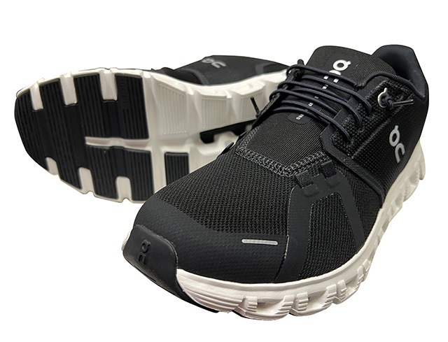 ON ����Cloud 6 ���饦��6��MEN ��󥺡�BLACK/WHITE�����ˡ����������̡����˥󥰥��塼�����Ѥ�ɳ�դ�