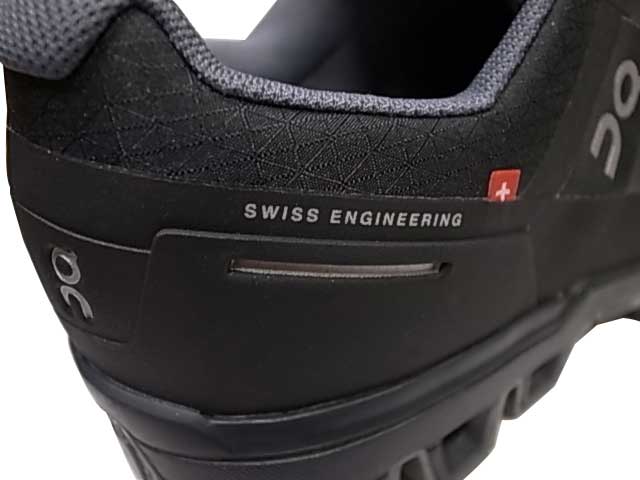 ON Cloudventure Watarproof饦ɥ٥㡼ץ롼աBlack/Graphit֥åեȡˡ̡ɿ塡˥󥰥塼MENS 