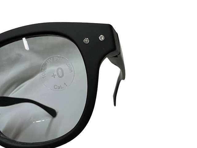 IZIPIZI �����ԥ���#C SUN�����󥰥饹��2��(BLACK��LIGHT SMOKE/TORTOISE��LIGHT BLUE)��LIGHT COLOR COLLECTION��UV���å�