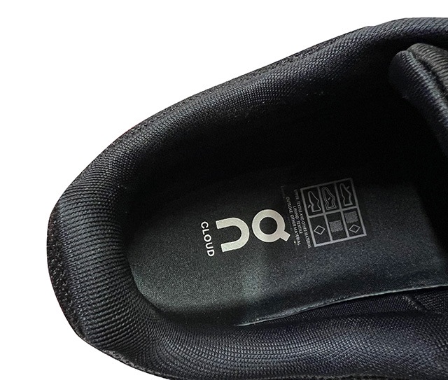 ON ����Cloud 6 ���饦��6��MEN ��󥺡�BLACK/BLACK�����ˡ����������̡����˥󥰥��塼��
