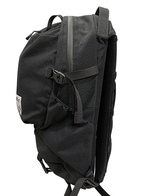 ��SALE 10%OFF�� CMF OUTDOOR GARMENT ����ե������ȥɥ��������ȡ�WEEKENDERZ SMOOTH NYLON ����������������� ���ࡼ���ʥ�����2��(BLACK/D.GREIGE)���Хå��ѥå������å���COMFY��2024FW