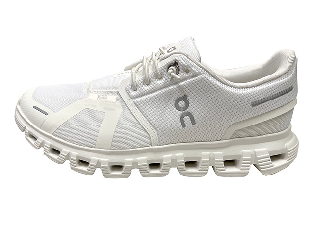 ON ����Cloud 6 ���饦��6��WOMEN��WHITE/WHITE�����ˡ����������̡��ۥ磻�ȡ����˥󥰥��塼������ǥ�����