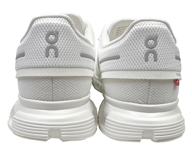 ON ����Cloud 6 ���饦��6��WOMEN��WHITE/WHITE�����ˡ����������̡��ۥ磻�ȡ����˥󥰥��塼������ǥ�����