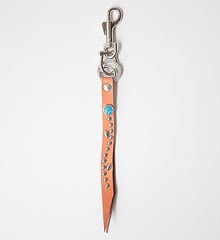 LEATHER STUDS KEY HOLDER SPECIAL - FLOWER - (TAN)
