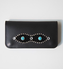 LEATHER STUDS TRUCKER WALLET - PEANUTS - (BLACK  TURQUOISE)