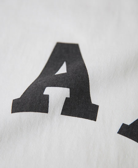 SECRET WORDS ��������å� ��� " AAA " S/S T-SHIRT (NATURAL)