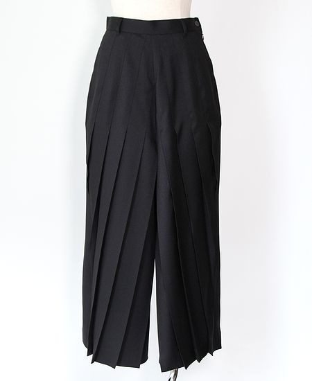 新品　ミントデザインズ　mintdesigns パンツ　ダグ付　自宅試着のみ mintdesigns ミントデザインズ PLEATED PT