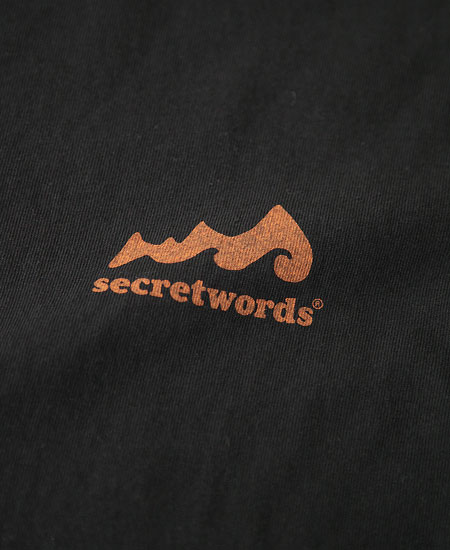 SECRET WORDS å  NATIVE PATTERN LONG SLEEVE T-SHIRT (BLACK)