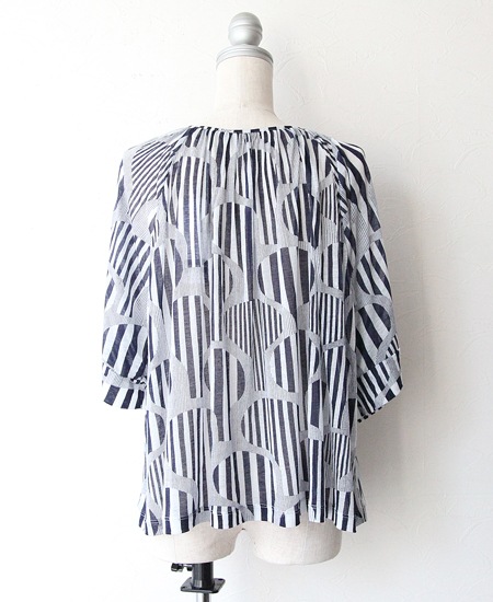 ミナペルホネン ハンドメイド☆端切れ合わせ☆集うツリーのタペストリー♪ ミナペルホネン mina perhonen line tree ラインツリー カットソー