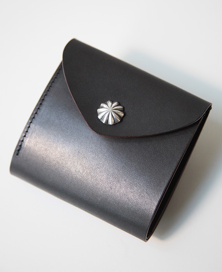 SINGLE CONCHO LEATHER WALLET - PLAIN -