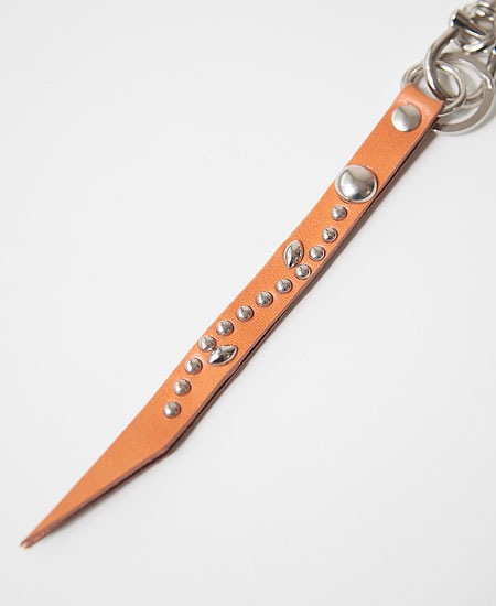 LEATHER STUDS KEY HOLDER - FLOWER - (TAN)