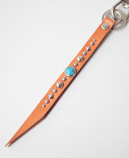 LEATHER STUDS KEY HOLDER SPECIAL - GEOMETRY - (TAN)