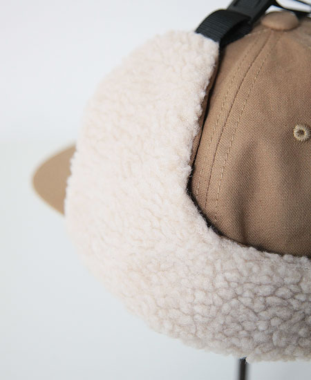 POLER �ݡ��顼 FURRY FONT CANVAS FLAP CAP (BEIGE)