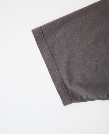 SECRET WORDS ��������å� ��� " SKULL & NUDE " S/S T-SHIRT (FADE BLACK)