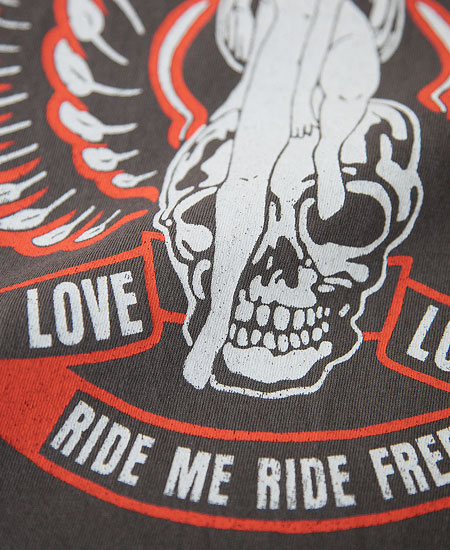 SECRET WORDS ��������å� ��� " SKULL & NUDE " S/S T-SHIRT (FADE BLACK)