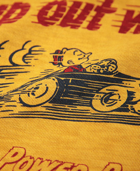 SECRET WORDS ��������å� ��� " LEAP OUT WITH " S/S T-SHIRT (MUSTARD)