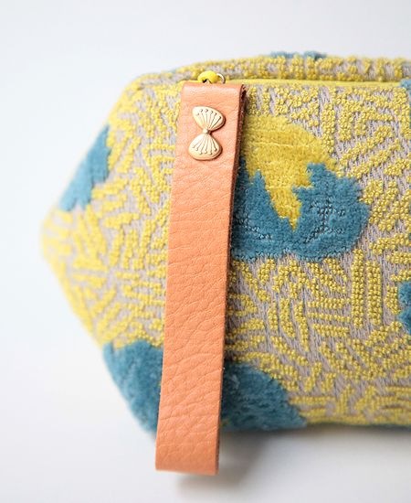 SALE】 mina perhonen ミナペルホネン quartz pouch -hana yuki
