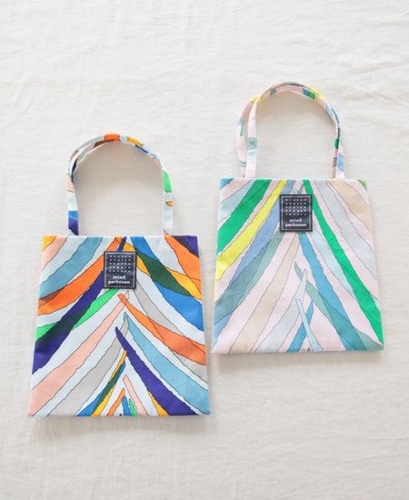 美品　ミナペルホネン　carnival tree カーニバルツリー　ショルダー ミナペルホネン mina perhonen carnival tree カーニバルツリー