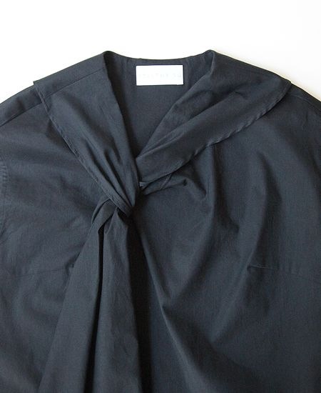 STASTNY SU ������㥹�ȥˡ�������twist collar �ĥ����ȥ��顼���֥饦��