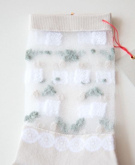 ミナペルホネン　靴下セット　正規品　カナタ　フラワービーズ　ブローチ付き ミナペルホネン 靴下セット 正規品 カナタ フラワービーズ