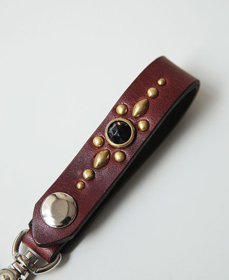 LEATHER STUDS GLOBE STRAP - GEOMETRY - (BROWN)