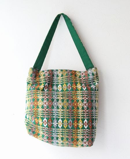 ミナペルホネン　プイストバッグ petal flame ミナペルホネン mina perhonen petal flame ペタルフレーム ボディー