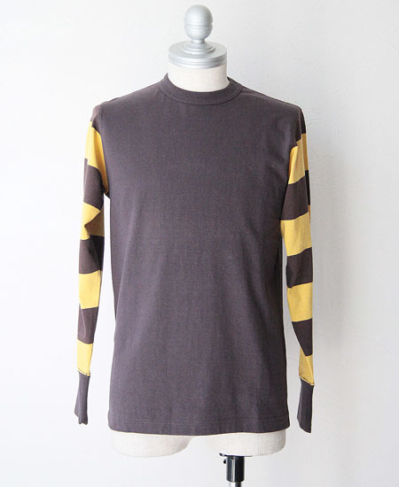STRIPED SLEEVE SET-IN L/S CREW NECK 