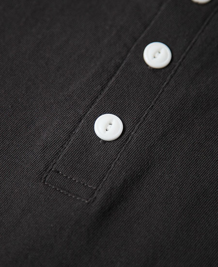 SECRET WORDS å  CLASSIC HENRY NECK S/S T-SHIRT (FADE BLACK)