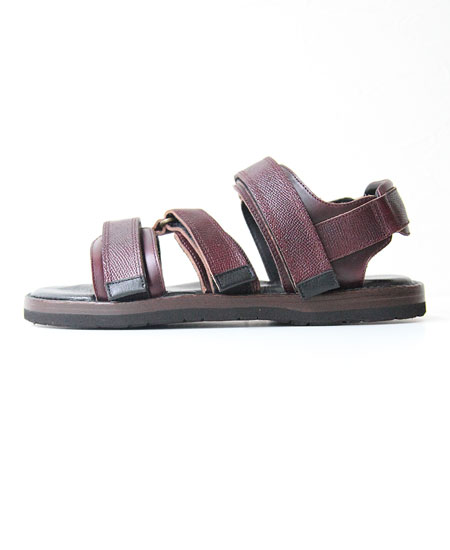 WHEELROBE ������������� WANDERING SANDALS (EMBOSS BURGUNDY)