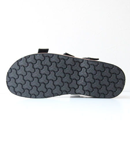 WHEELROBE ������������� WANDERING SANDALS (BLACK)