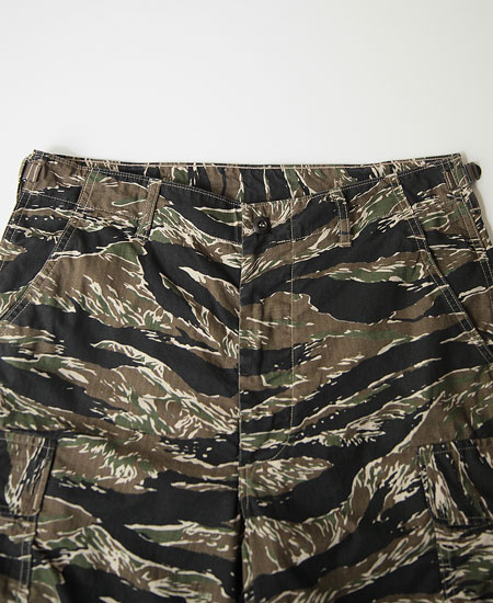 COLIMBO ������ SOUTHERNMOST BUSH TROUSERS (TIGER STRIPE)