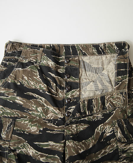 COLIMBO ������ SOUTHERNMOST BUSH TROUSERS (TIGER STRIPE)