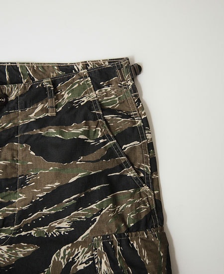 COLIMBO ������ SOUTHERNMOST BUSH TROUSERS (TIGER STRIPE)
