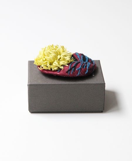 SALE】 mina perhonen ミナペルホネン hana no mi ハナノミ ブローチ