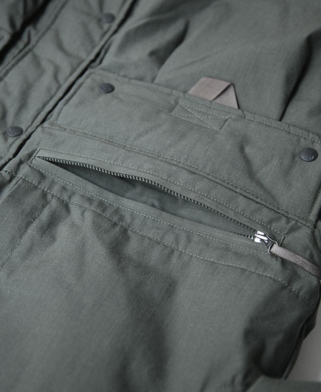 NANGA ʥ TAKIBI DOWN JACKET (KHAKI)