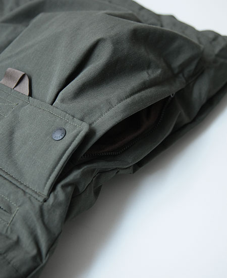 NANGA ʥ TAKIBI DOWN JACKET (KHAKI)