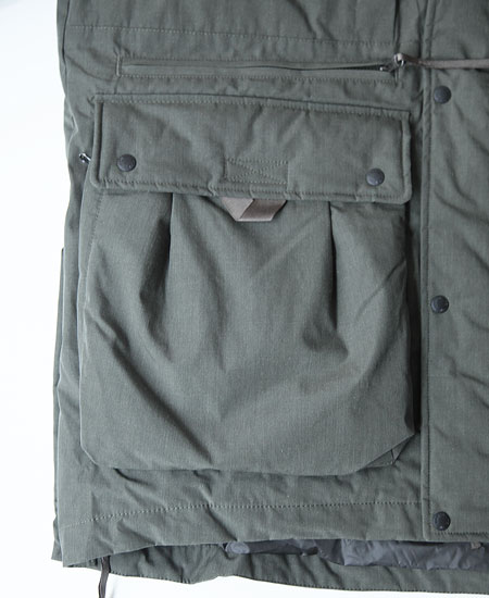 NANGA ʥ TAKIBI DOWN JACKET (KHAKI)