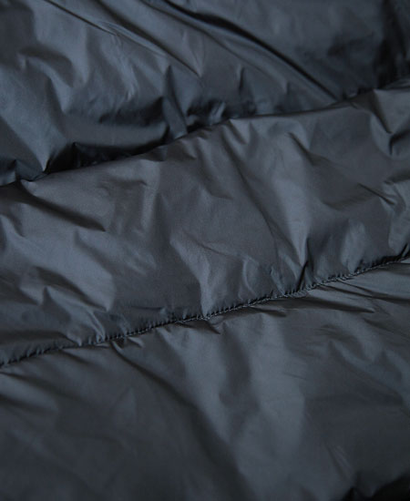 NANGA ʥ TAKIBI DOWN JACKET (KHAKI)