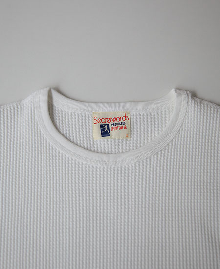 SECRET WORDS å  LONG SLEEVE WAFFLE THERMAL (WHITE)