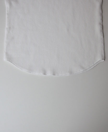 SECRET WORDS å  LONG SLEEVE WAFFLE THERMAL (WHITE)