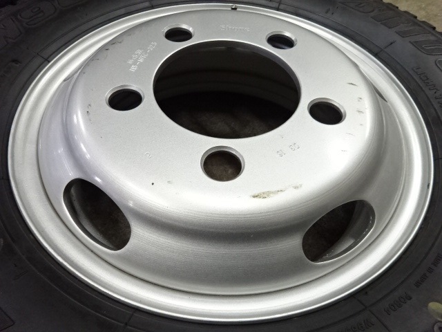 送料無料 バリ山Bridgestone スタッドレスタイヤ鉄ホイール４本 送料無料 バリ山Bridgestone スタッドレスタイヤ鉄ホイール4本セット