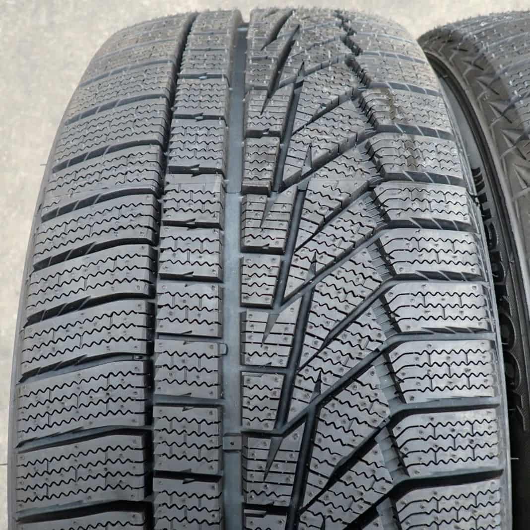 2023年製 会社宛 送料無料 新品 175/70R14 84T スタッドレスタイヤ ハンコック Winter icept iZ2 A W626 4本価格 2023年 新品 1本価格 会社宛 送料無料 175&frasl;70R14 84T ハンコック
